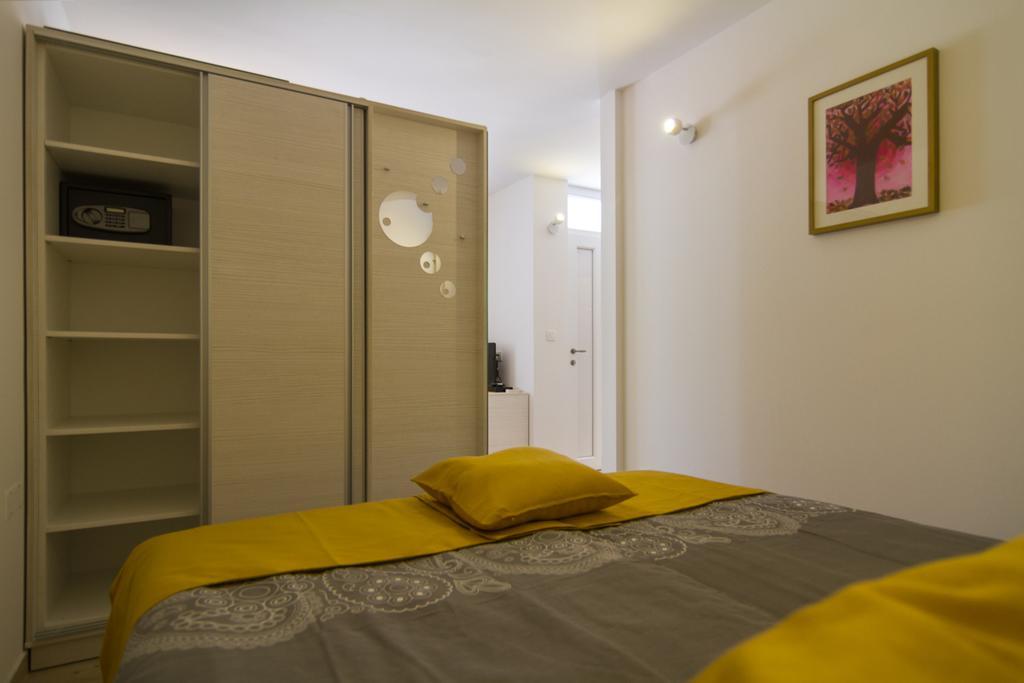 Apartments Sarc Rovinj Zimmer foto